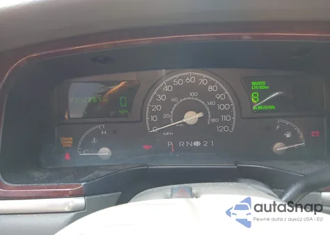 2004 Lincoln Town Car Ultimate from USA, damaged, VIN 1LNHM83WX4Y609749